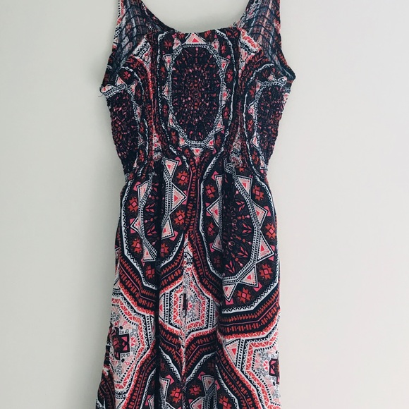 Backless Summer Dress - Picture 2 of 2